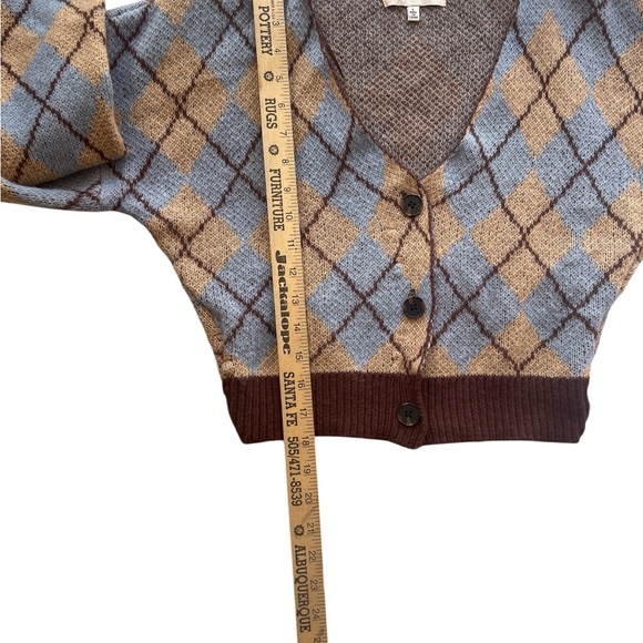 Sweet Republic Stylish Argyle V-Neck Cardigan in Blue and Tan - Picture 3 of 4